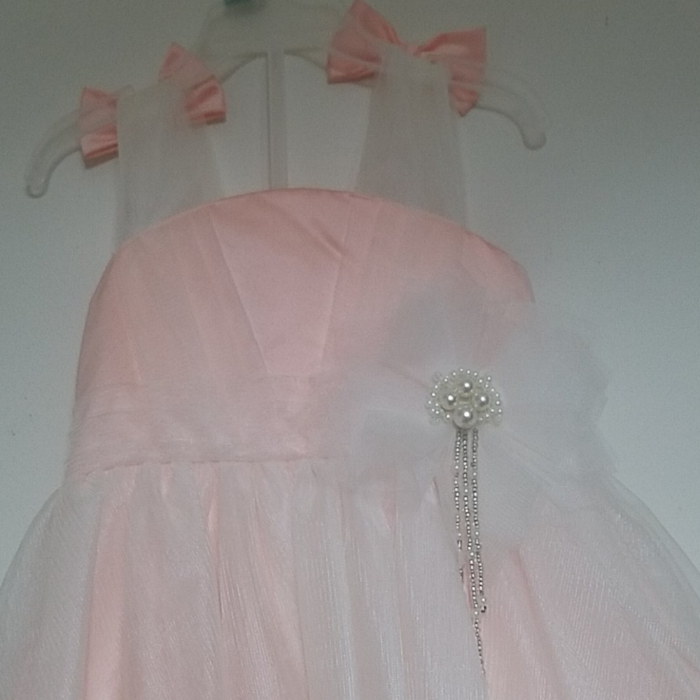 Dress - Picture 2 of 3